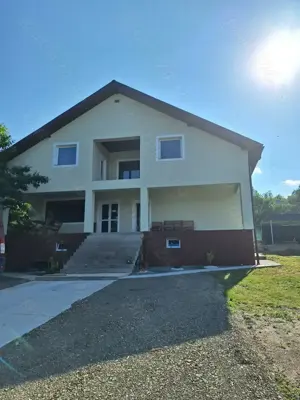 Vând casa de vacanta - imagine 2