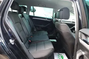 Volkswagen Passat Combi 2.0 TDI 122 CP - imagine 12
