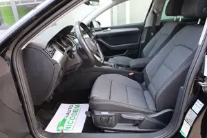 Volkswagen Passat Combi 2.0 TDI 122 CP - imagine 10