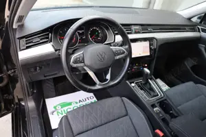 Volkswagen Passat Combi 2.0 TDI 122 CP - imagine 19