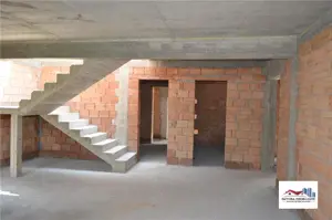 Casa Moderna in Noul Ansamblu Phoenix Sangeorgiu de Mures - imagine 6