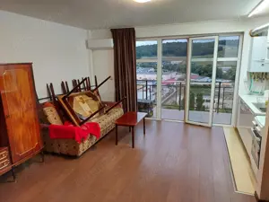 Inchiriez ap. Baciu cu posibilitate parcare auto