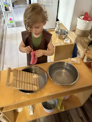 Asistent educator Montessori pentru comunitatea 3-6 ani - imagine 2