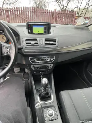 Renault Megane 3,facelift,2012,1.5dci,110cp,gri,manual 6+1,ITP 08.2026,merge foarte bine - imagine 9