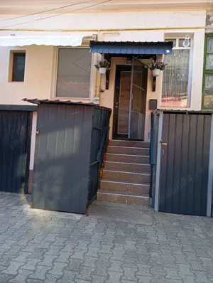 Vând locuință la curte comuna zona Mețianu Arad. - imagine 2