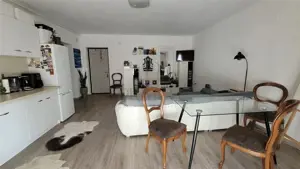 EXCLUSIVITATE - GIROC - 1 Camera - Etaj 2 - Loc de parcare - imagine 2