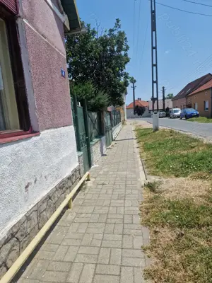 Casa de vanzare aproape de strand termal și centru Deta  la 45 km de Timisoara - imagine 3
