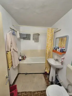 Vand apartament 3 camere Micro 4 - imagine 11