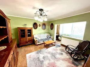 Apartament 3 cam, 2 balcoane, loc parcare zona Micalaca Orizont