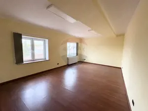 Spațiu de birouri de 125mp de închiriat în zona Intim