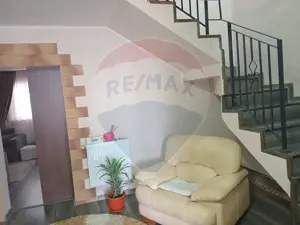 SE VINDE O SUPERBA VILA DUPLEX IN VIA CARMINA!! - imagine 6