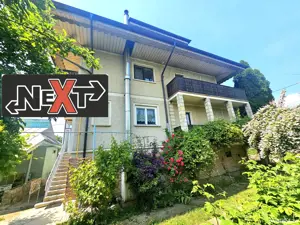 Casa cu etaj sarata la strada principala