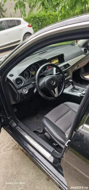 Vând Mercedes C220 2012 - imagine 3