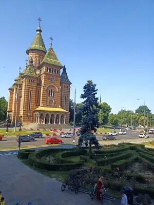 Apartament 2 cameRe ,etaj 1,vedere la Catredala