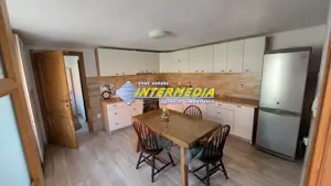 Casa cu 4 camere mobilata si utilata 593mp teren zona Centru