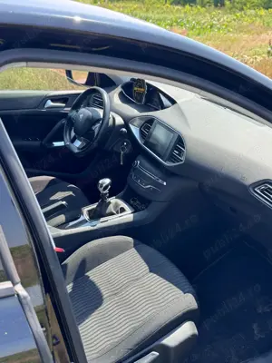 Vând Peugeot 308 , an fabricație 2015, motor diesel 1.6 HDi, 120 CP - imagine 5