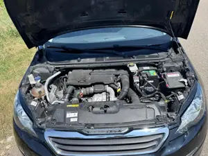 Vând Peugeot 308 , an fabricație 2015, motor diesel 1.6 HDi, 120 CP - imagine 4