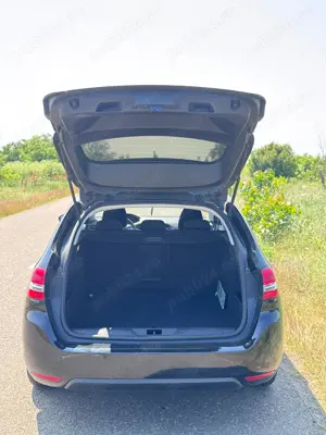 Vând Peugeot 308 , an fabricație 2015, motor diesel 1.6 HDi, 120 CP - imagine 10