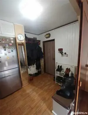 Vând apartament cu 4 camere in Grui  - imagine 4