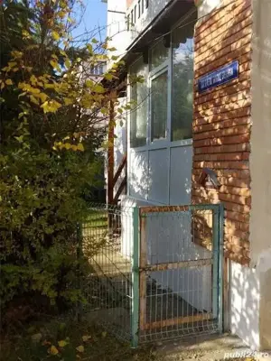 Vând apartament cu 4 camere in Grui