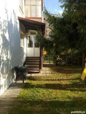 Vând apartament cu 4 camere in Grui  - imagine 2