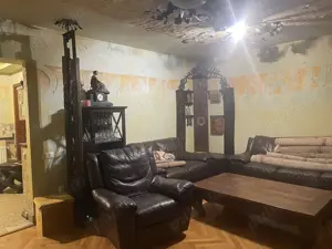 B-dul Republicii,linga Palatul Justitie,4 camere dec, et.1,2 bai,balcon mare,garaj sub bloc,500 euro - imagine 8 B-dul Republicii,linga Palatul Justitie,4 camere dec, et.1,2 bai,balcon mare,garaj sub bloc,500 euro - imagine 8