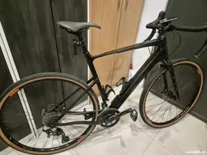 Bicicleta carbon CANNONDALE Topstone 3
