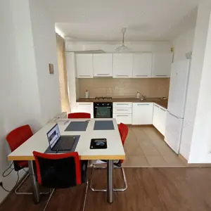 Am apartament  2 camere zona Aradului ,bloc Iris,mobilat modern,utilat,centrala gaz
