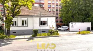 Casa renovata complet! 210 mp utili pe teren de 548 mp!