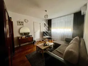 Apartament 2 camere,etaj 4,zona Sagului