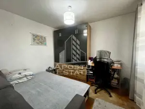 Apartament 2 camere,etaj 4,zona Sagului - imagine 4 Apartament 2 camere,etaj 4,zona Sagului - imagine 4