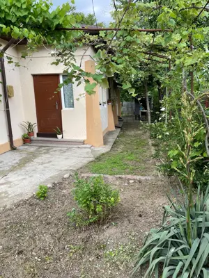 Casă la Titu - Gata de Mutare, la Doar 50 min de București! Teren 1150mp - imagine 2