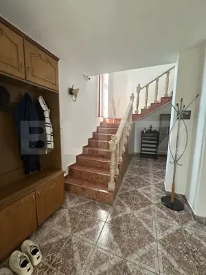 Casa tip P+M,4 camere,240mp,zona Aurel Vlaicu - imagine 4 Casa tip P+M,4 camere,240mp,zona Aurel Vlaicu - imagine 4