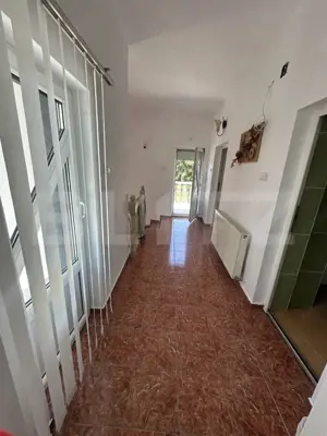 Casa tip P+M,4 camere,240mp,zona Aurel Vlaicu - imagine 12 Casa tip P+M,4 camere,240mp,zona Aurel Vlaicu - imagine 12