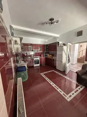 Casa tip P+M,4 camere,240mp,zona Aurel Vlaicu - imagine 2 Casa tip P+M,4 camere,240mp,zona Aurel Vlaicu - imagine 2