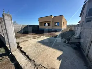 Casa mediteraneana parter, 130 mp utili, zona Simnicu de Jos - imagine 3 Casa mediteraneana parter, 130 mp utili, zona Simnicu de Jos - imagine 3