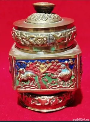 Vas pentru ceai Cloisonne anii 1900, dinastia Qing 