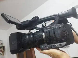 Camera video Panasonic UX 90