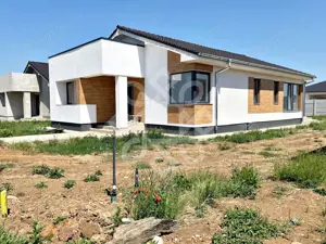 Casa noua de vanzare cu teren 500 mp in Santandrei