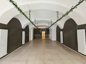 : : Spatiu cu PRELUARE CHIRIASI- Trafic INTENS/Vitrina la Strada : : - imagine 2 : : Spatiu cu PRELUARE CHIRIASI- Trafic INTENS/Vitrina la Strada : : - imagine 2