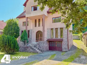 Clădire în Moneasa cu 9 camere: pretabil pensiune, azil bătrâni, casă vacanță - imagine 20