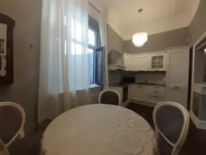 Zona Neptun. Complet Amenajat. Mobilat si Utilat. ideal investitie - Posibilitate preluare Chirias  - imagine 10