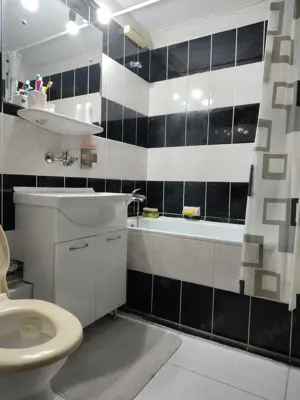 Vând apartament 2 camere, centrală proprie, 80.000 Euro - imagine 5
