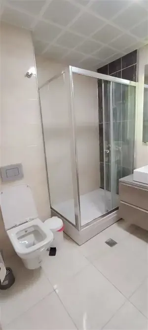 Garsoniera de inchiriat apropiere de metroul Basarab - imagine 2