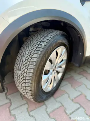 Renault Captur 1.5 Blue Dci 2020 - imagine 18