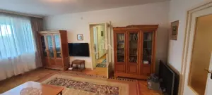 Apartament 3 Camere de Inchiriat, Et.1, Zona Aleea Carpati