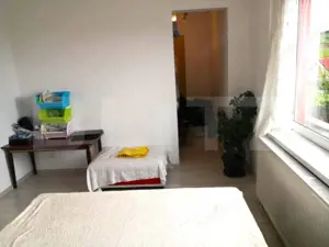 Casa spațioasă cu 6 camere și 3 băi - confort și intimitate - imagine 10