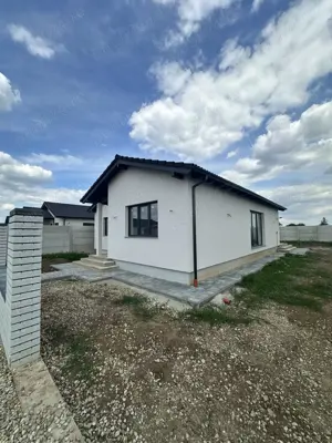 Casa la cheie Santandrei(Gard Inclus) - imagine 3