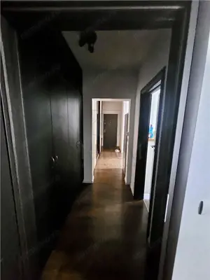 Dumbravita Central - 3 Camere - Et 2 2 - Centrala proprie - Clima - 2 Locuri parcare - imagine 10