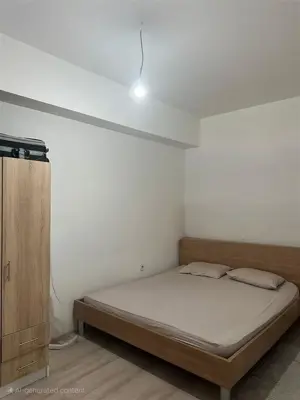 Garsoniera de inchiriat in zona 1 Mai - imagine 2